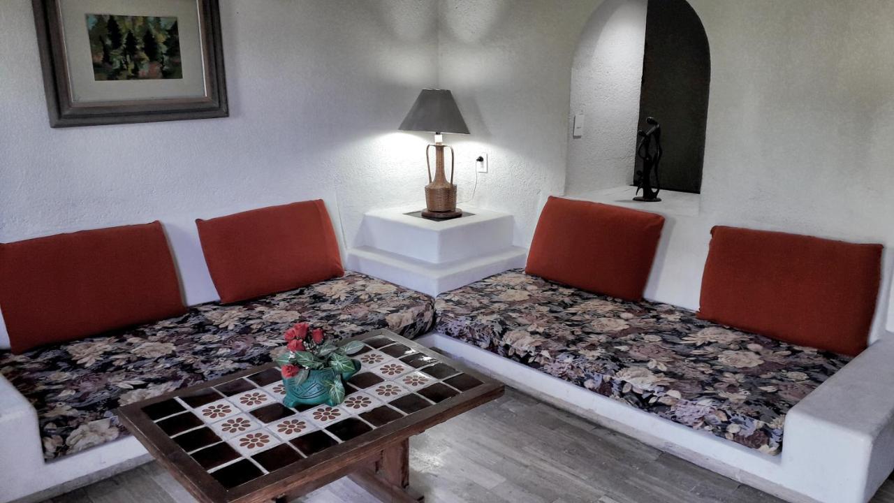 Solimar Inn Suites ซีฮัวตาเนโค ภายนอก รูปภาพ
