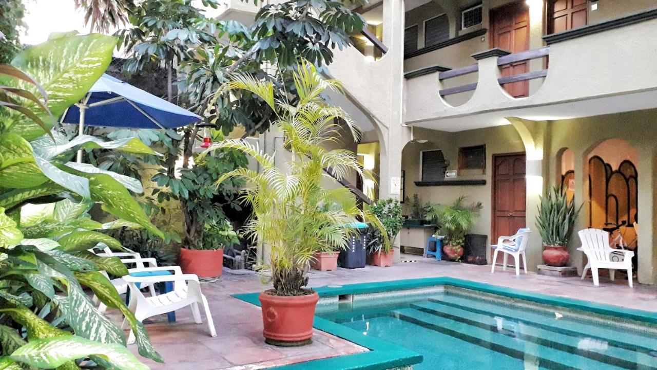 Solimar Inn Suites ซีฮัวตาเนโค ภายนอก รูปภาพ