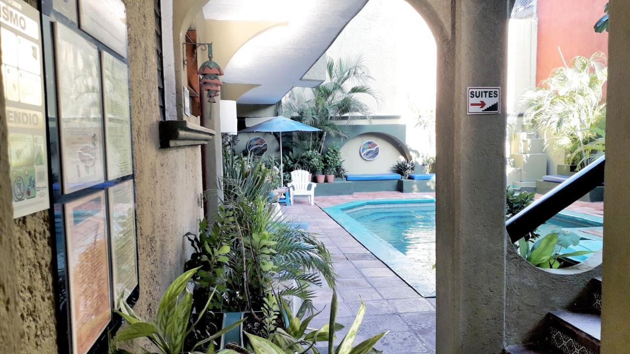 Solimar Inn Suites ซีฮัวตาเนโค ภายนอก รูปภาพ